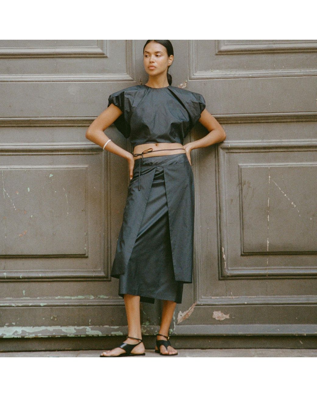Audrey Vallens Black All-Gen Gathers And Volume Top