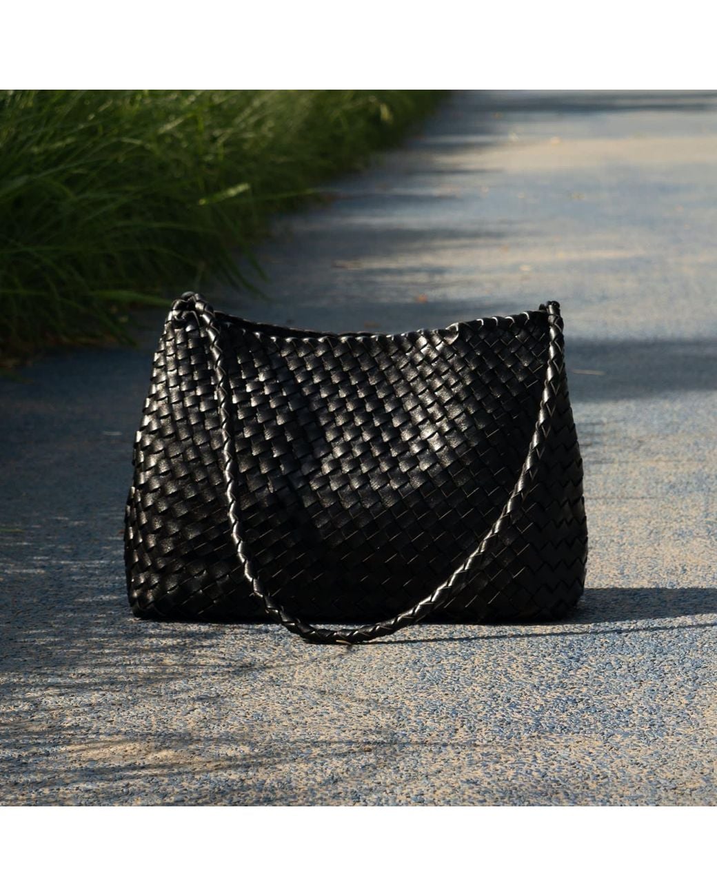 Rimini Black Hand Weaving Vegan Leather Shoulder Bag 'Suzy'