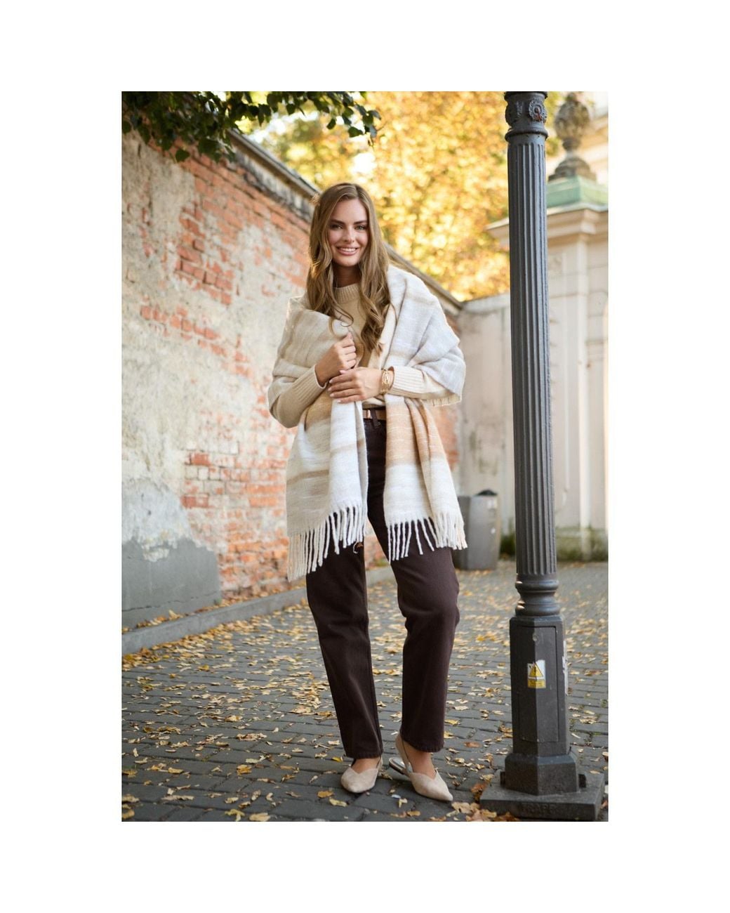 Saachi Natural Cozy Oversized Fringe Neutral Scarf