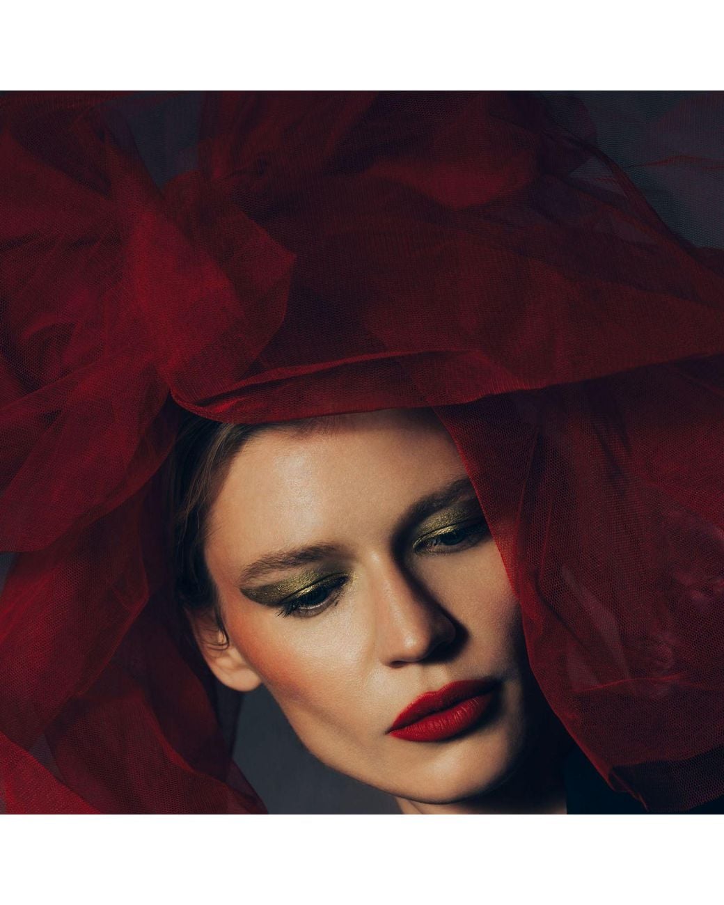 Miro Misljen Red Headband Wedding With Veil