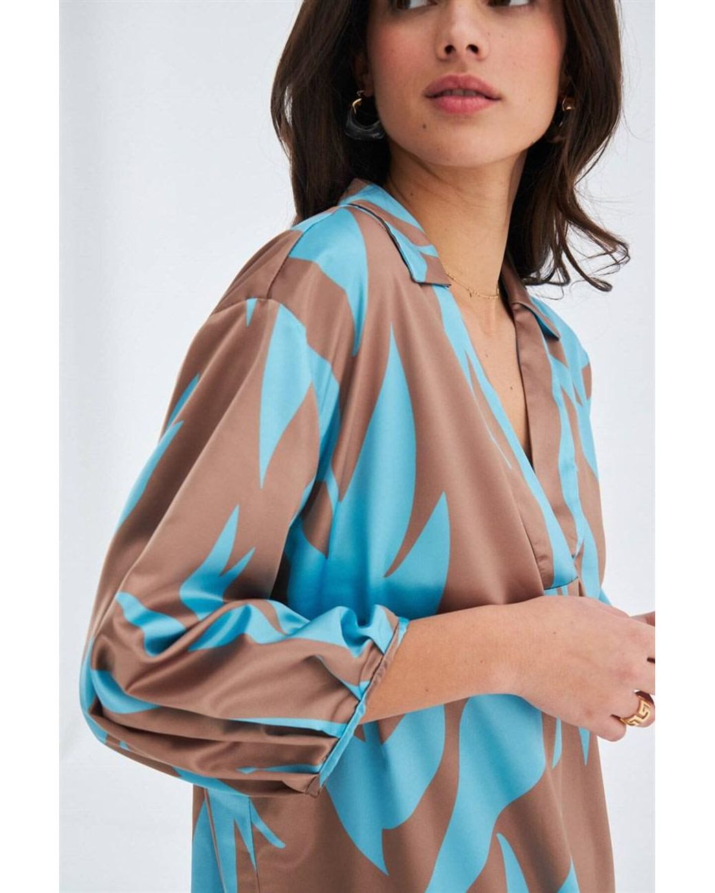 Peraluna Blue Kalinda Loose Fit Seasonal Satin Below-Knee Dress