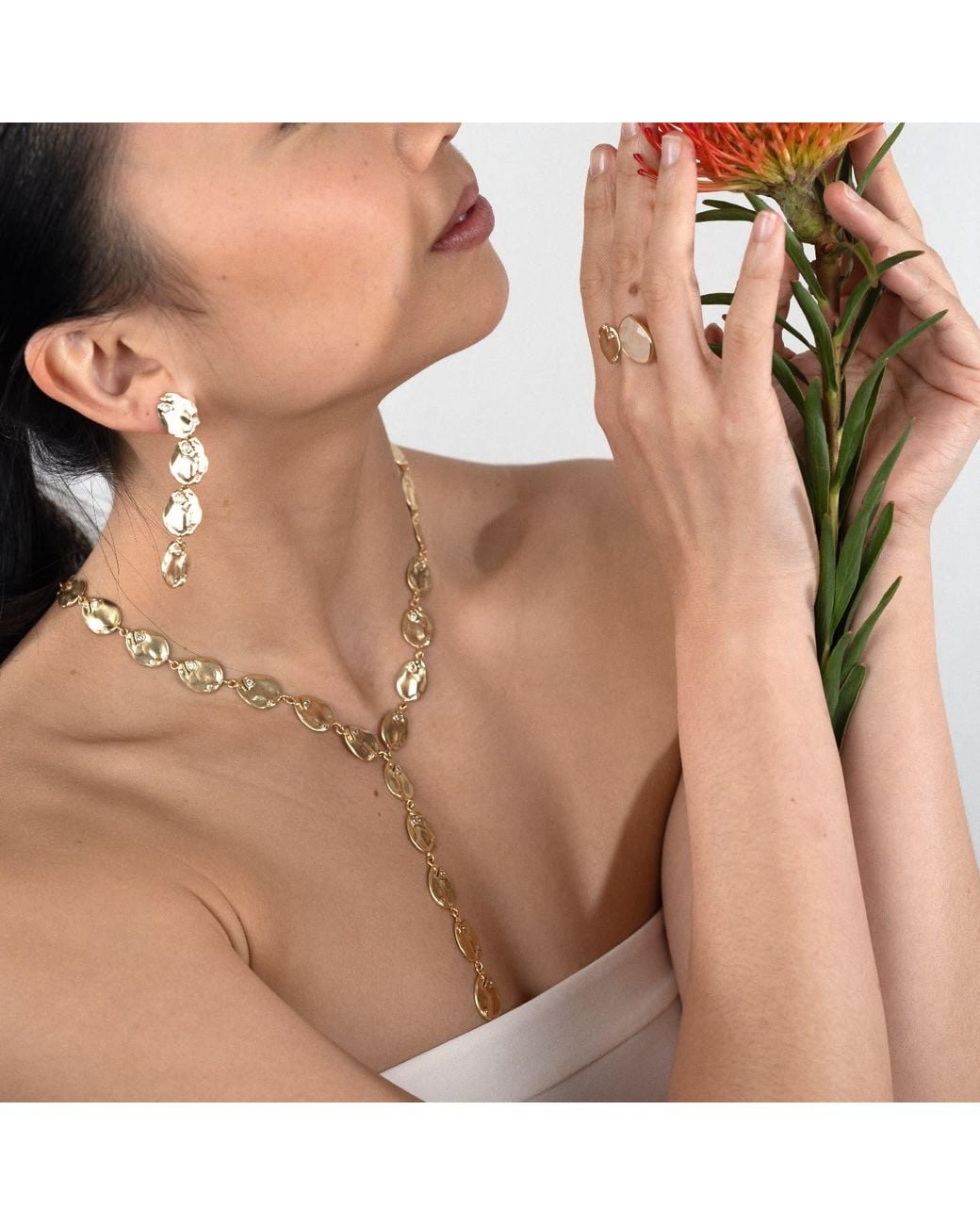 Rare Matters Jewelry Metallic Radiant Ripple Chain Necklace