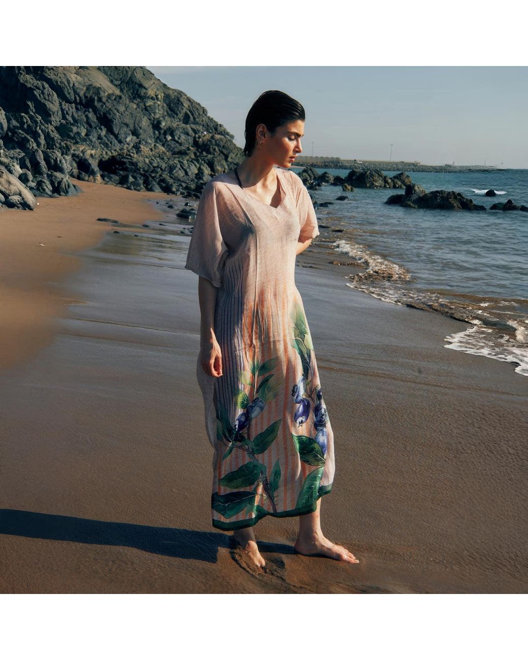 DHARA SHETH DUBAI Pink The Breeze Printed Long Kaftan Dress With Side Slits