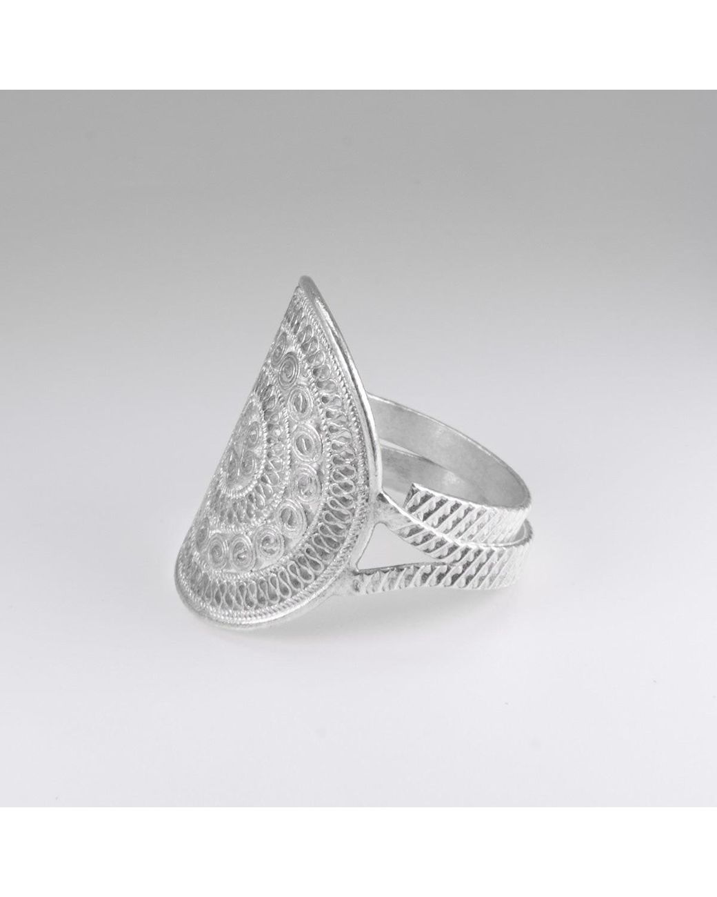 Far East Jewelry Gray Handcrafted Drumbeat Ring