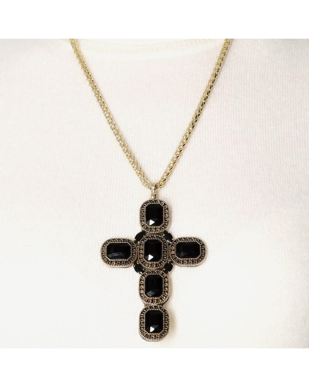 Addicted Metallic Artemide Plated Necklace With Crystals