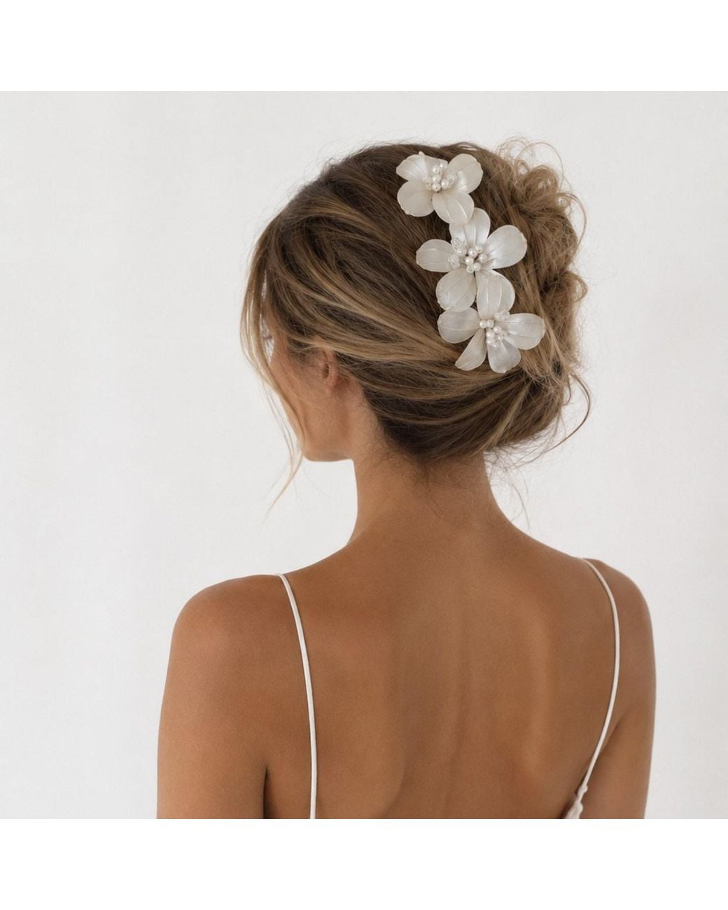Nuvv Collection White Handmade Mother Of Pearl Floral Hair Accessory