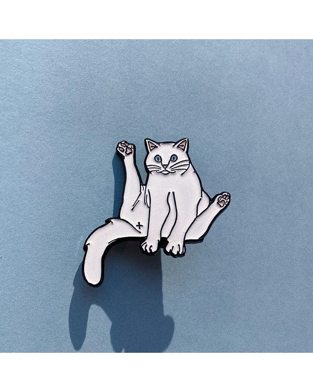 Make Heads Turn White Enamel Pin Sitting Cat
