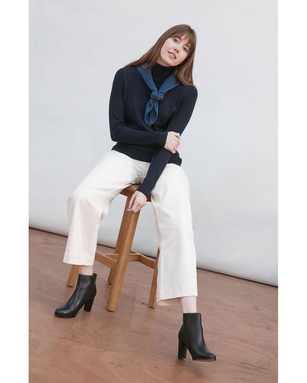 Paul James Knitwear Blue Cotton Beault Textured Neckerchief