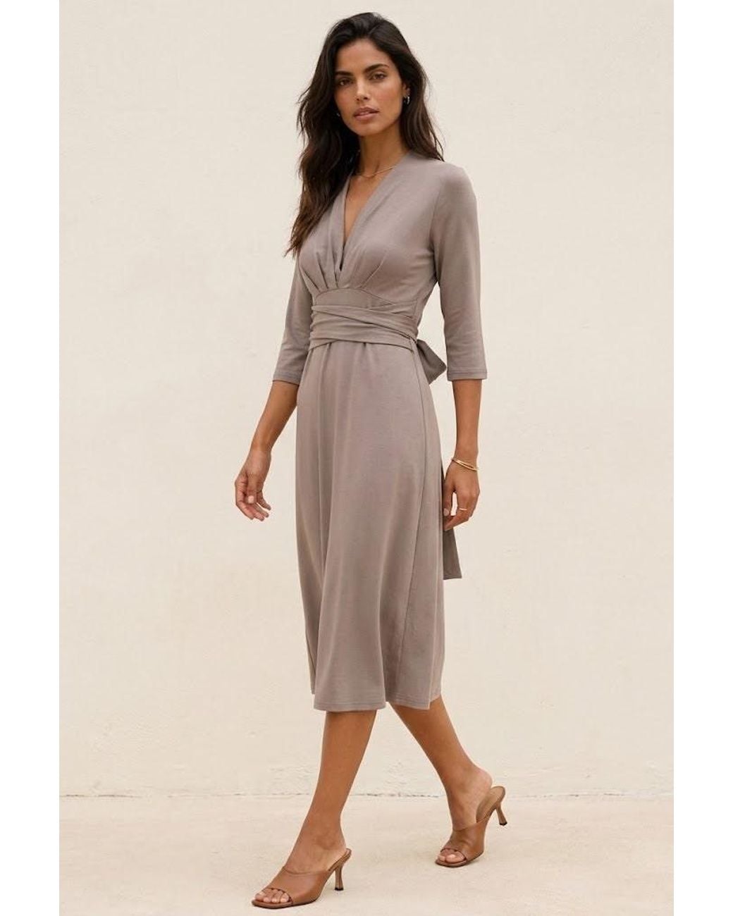 Conquista Gray Elegant Wrap-Waist Midi Jersey Dress