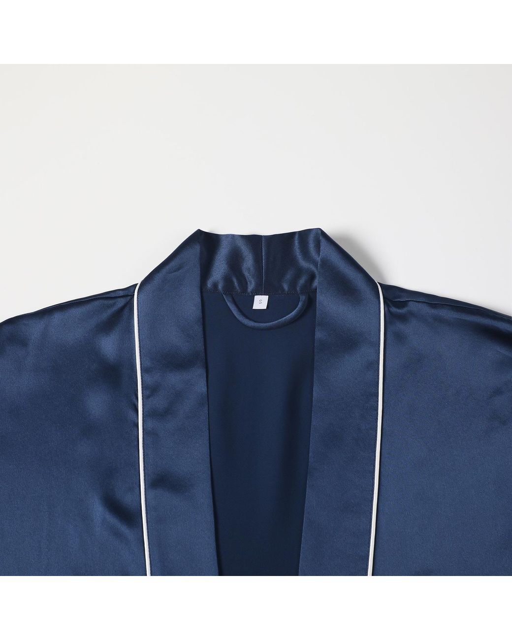 Soft Strokes Silk Blue Pasithea