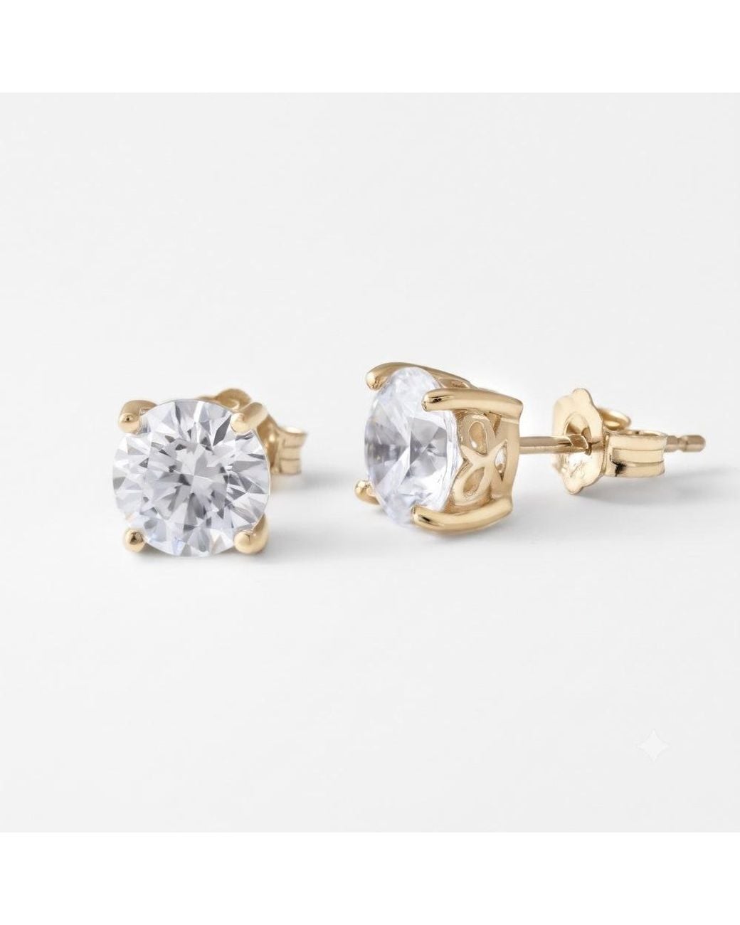 Diamonbliss Green 7Mm Round Cut Solitaire Stud Earrings