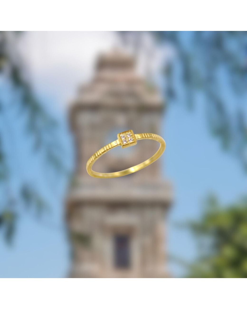 1610Istanbul Metallic Minimal Swarovski Ring