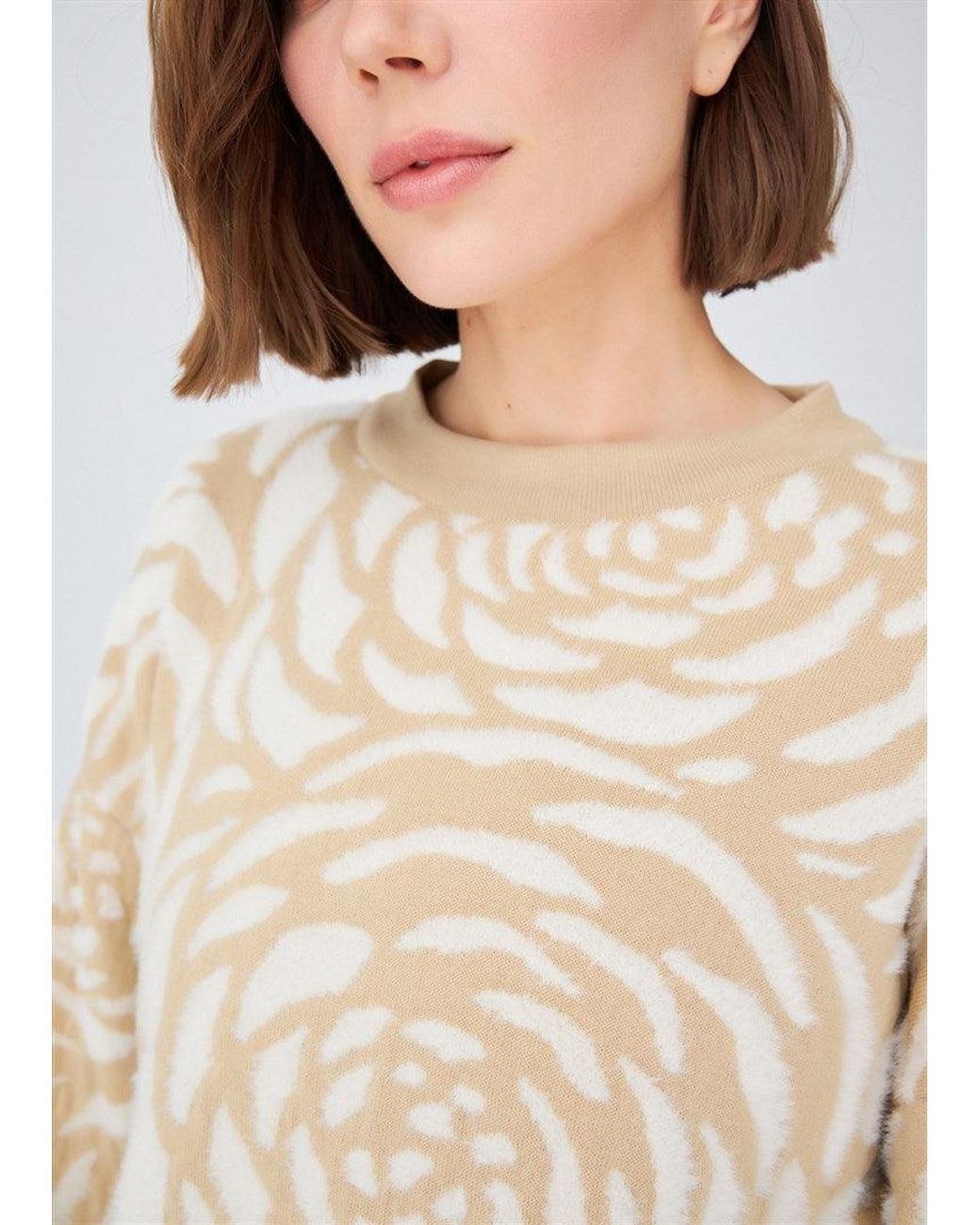 Peraluna Natural Rose Patterned Knitwear Fluffy Crew Neck Sweater