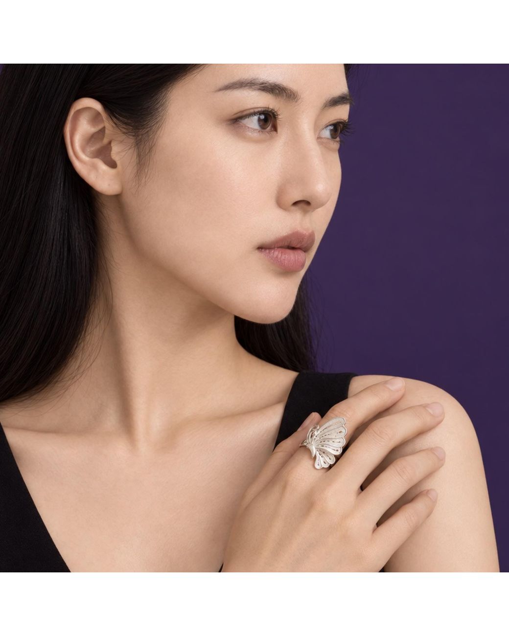 Yieon White Ala A Fine Filigree Ring