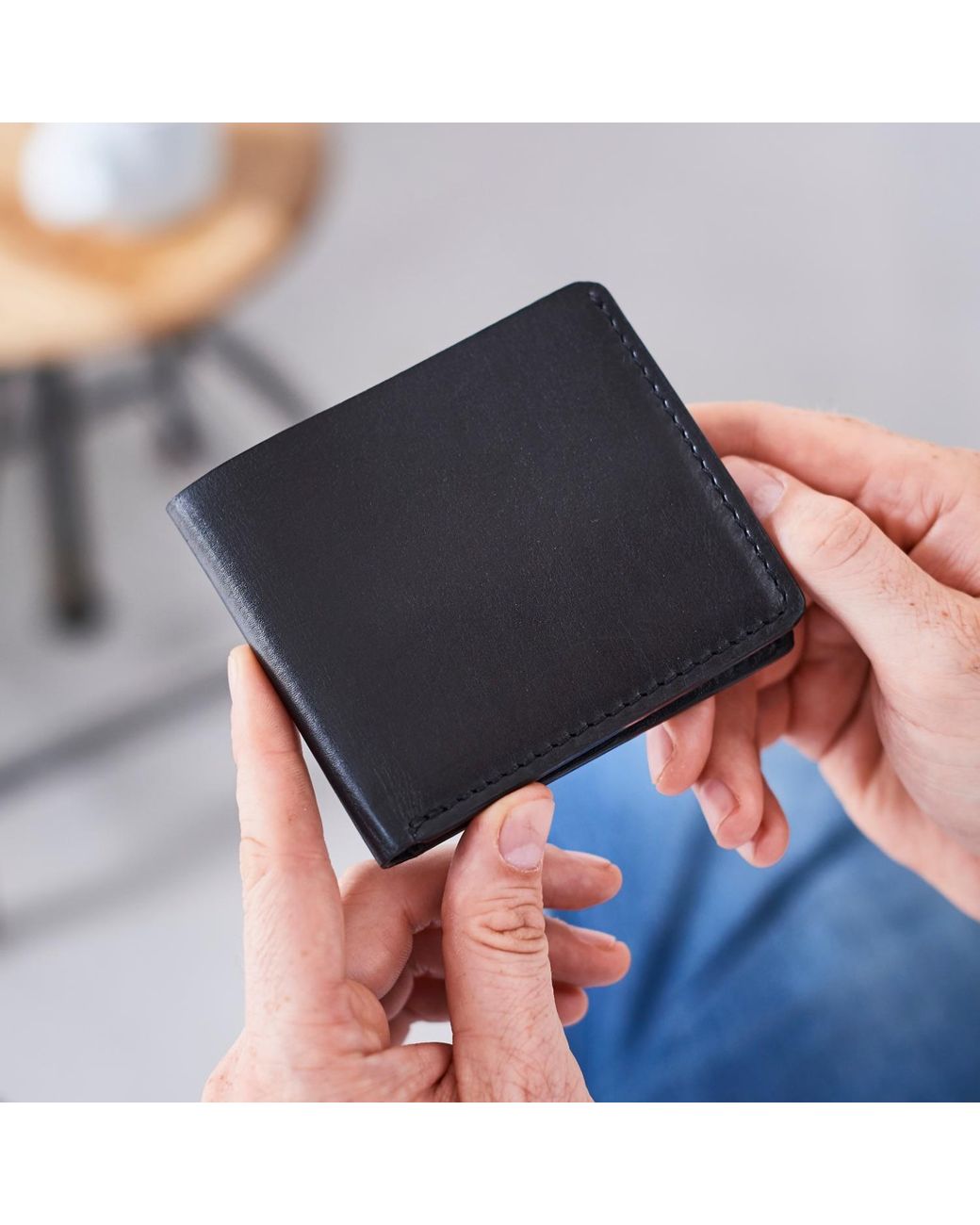 VIDA VIDA Black Luxe Leather Wallet With Coin Pocket for men