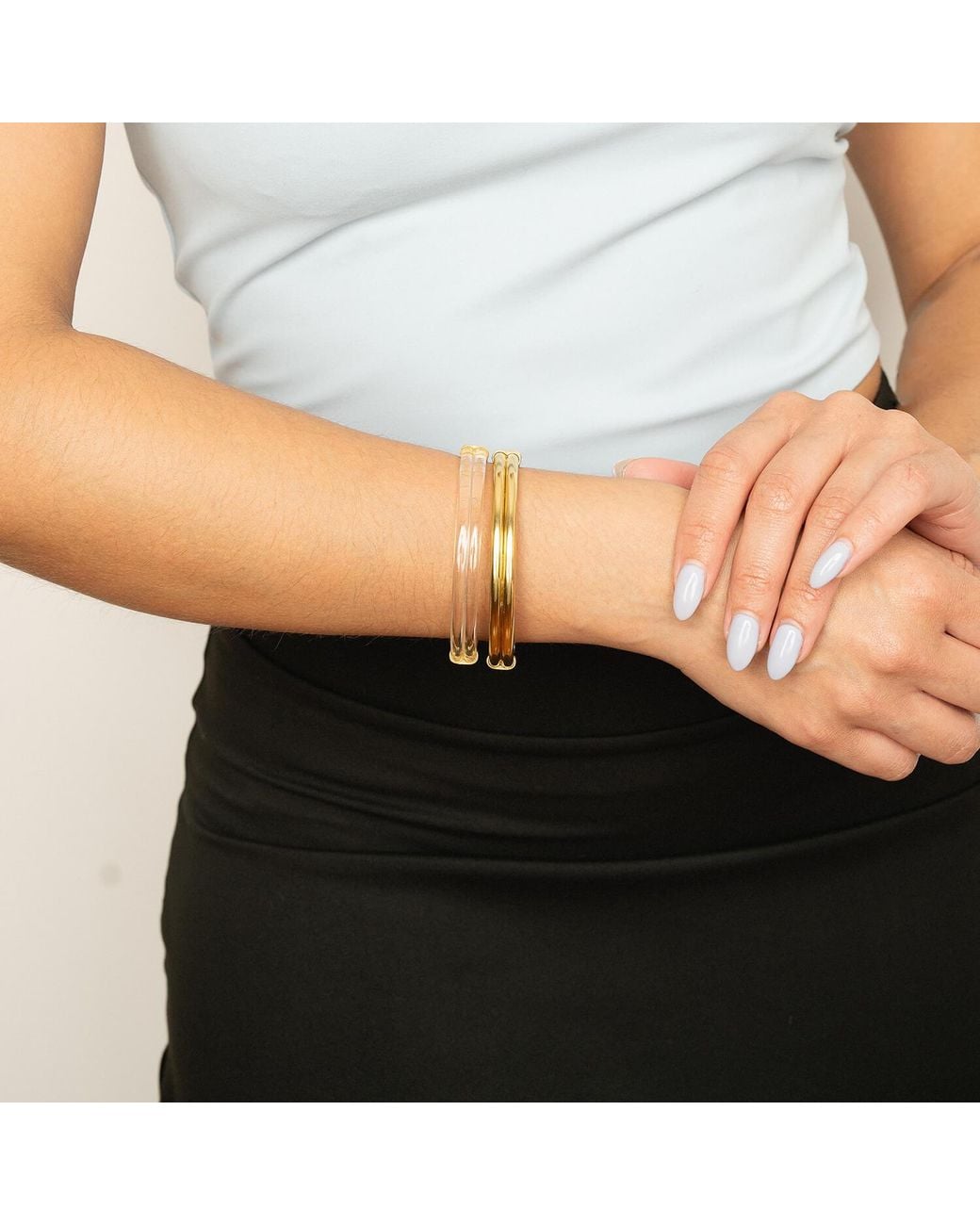 Gold & Honey Metallic Ridge Lucite Hinge Bangle