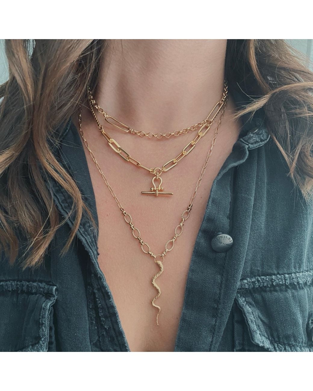 IN CAUDA VENENUM Metallic Wadjet Necklace