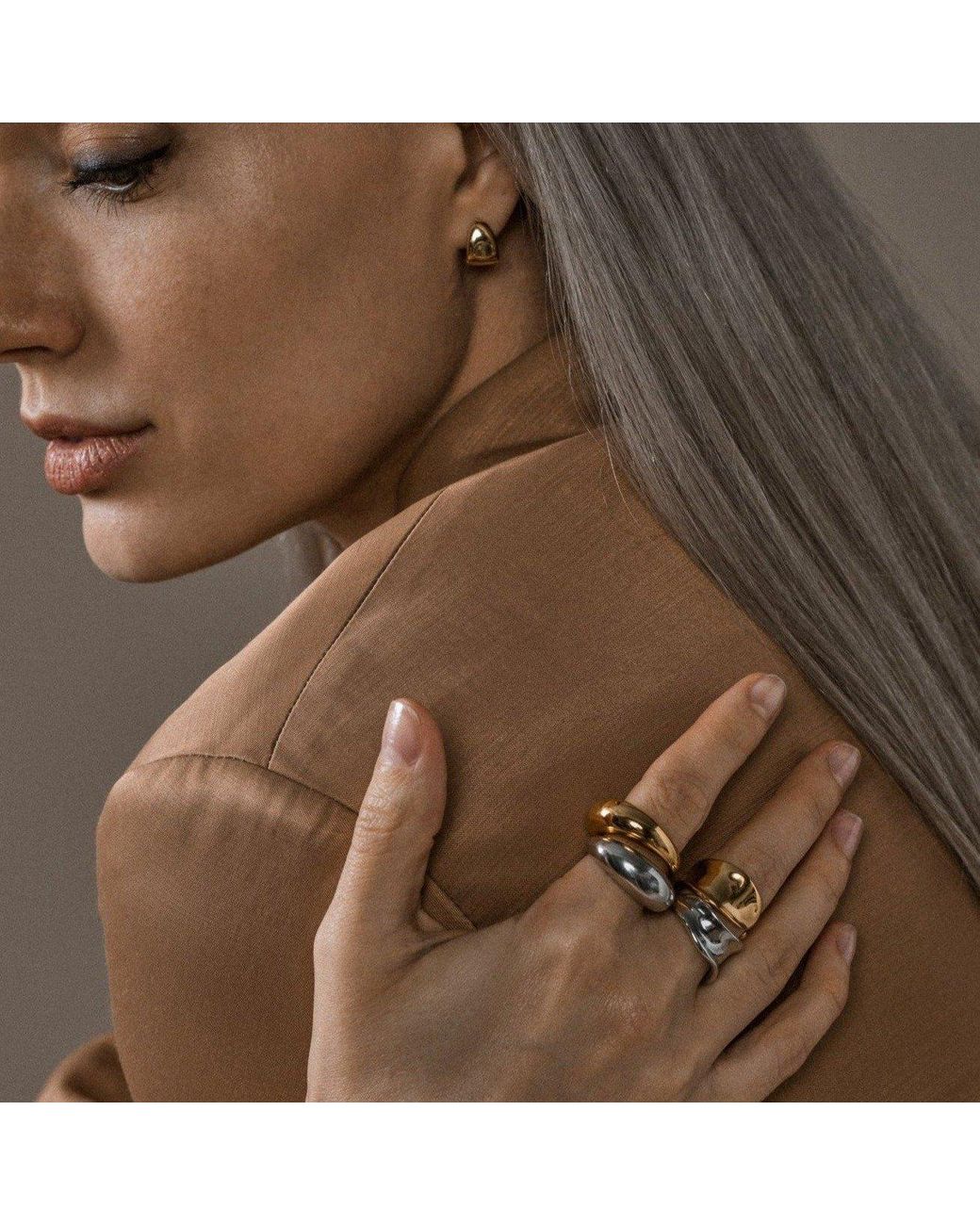 Lait & Lune Metallic Vortex Dome Ring