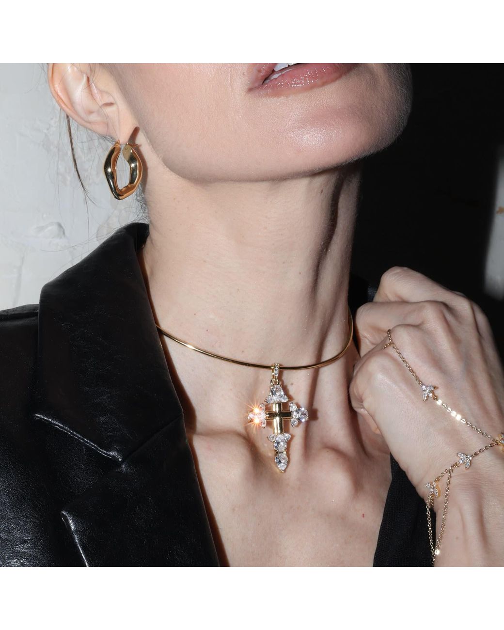 Studio Baloge Metallic Lumière Cross Collar Necklace