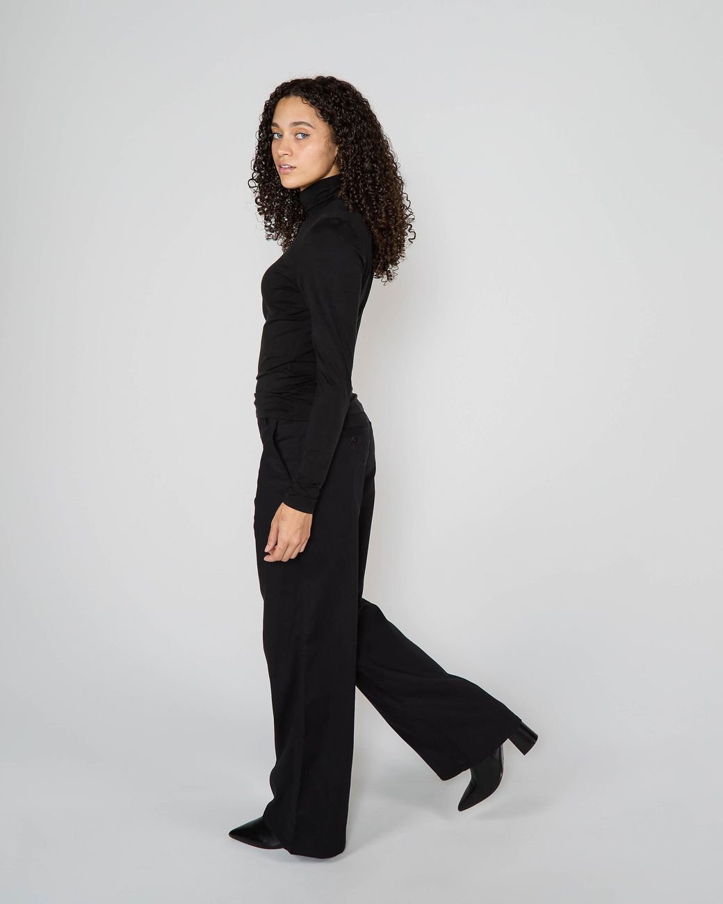 Lords of Harlech Black Kate Turtleneck