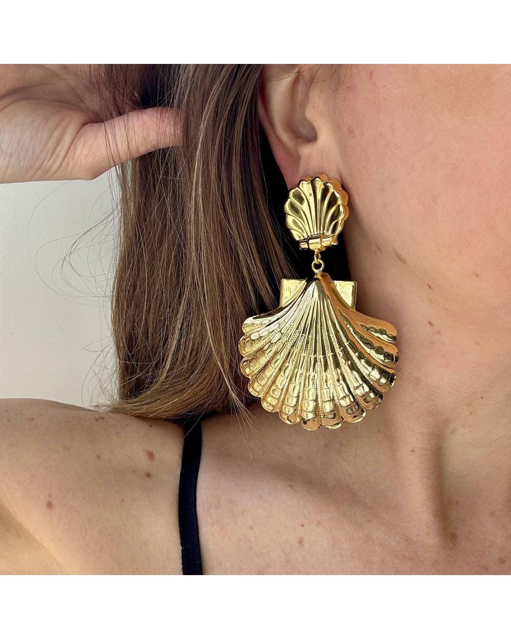 Laura Gray Green Classic Double Shell Earrings