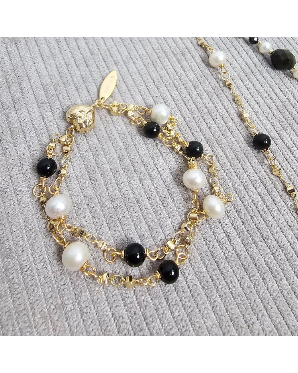 Farra Metallic Obsidian And Freshwater Pearl Double Layers Magnetic Clasp Bracelet