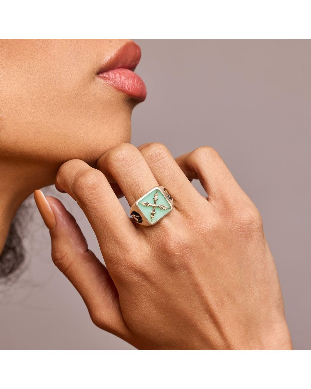 Après Youth Green Introvert Signet Ring Crysoprase