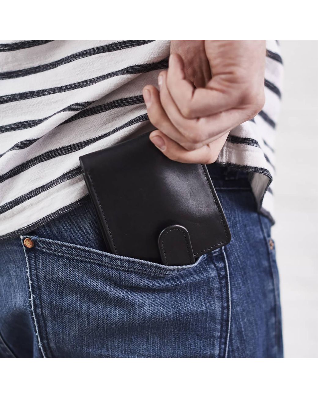 VIDA VIDA Black Vida Leather Tri Fold Wallet With Rfid for men