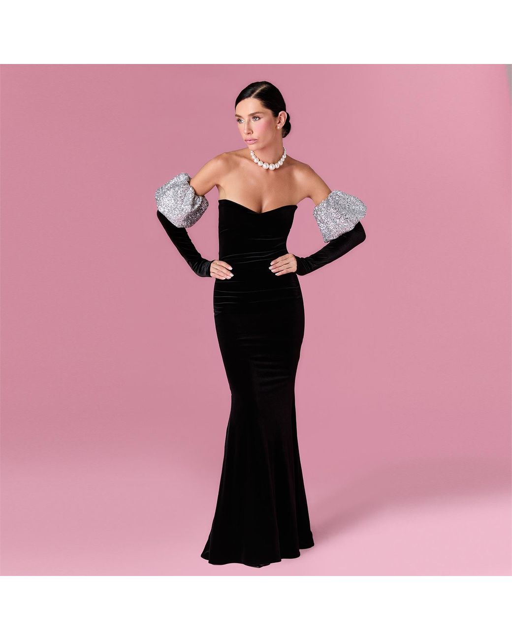 Nur Karaata Black Anastelle Gown