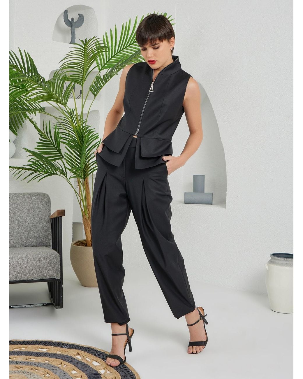 Lumina Eligma Black Construct Vest Suit