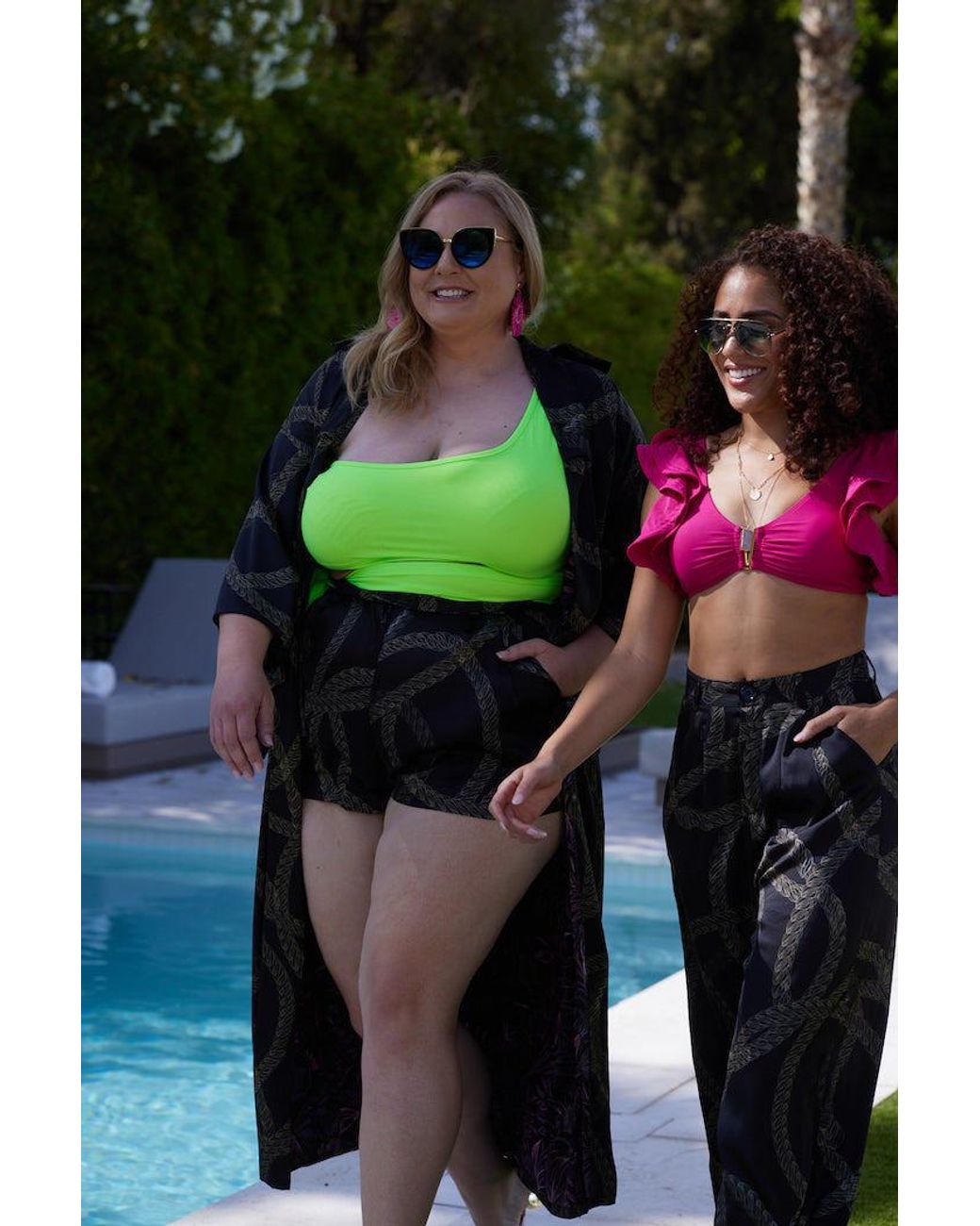 Yomisma Black Signature Tulip Shorts