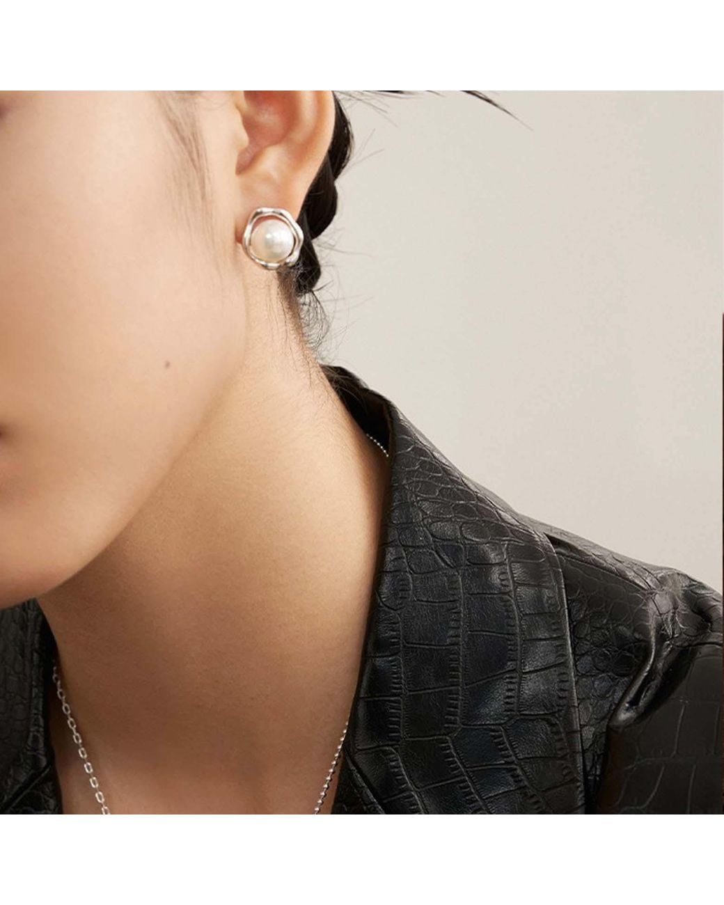 Angel Barocco Metallic Freshwater Round Pearl Stud Earrings