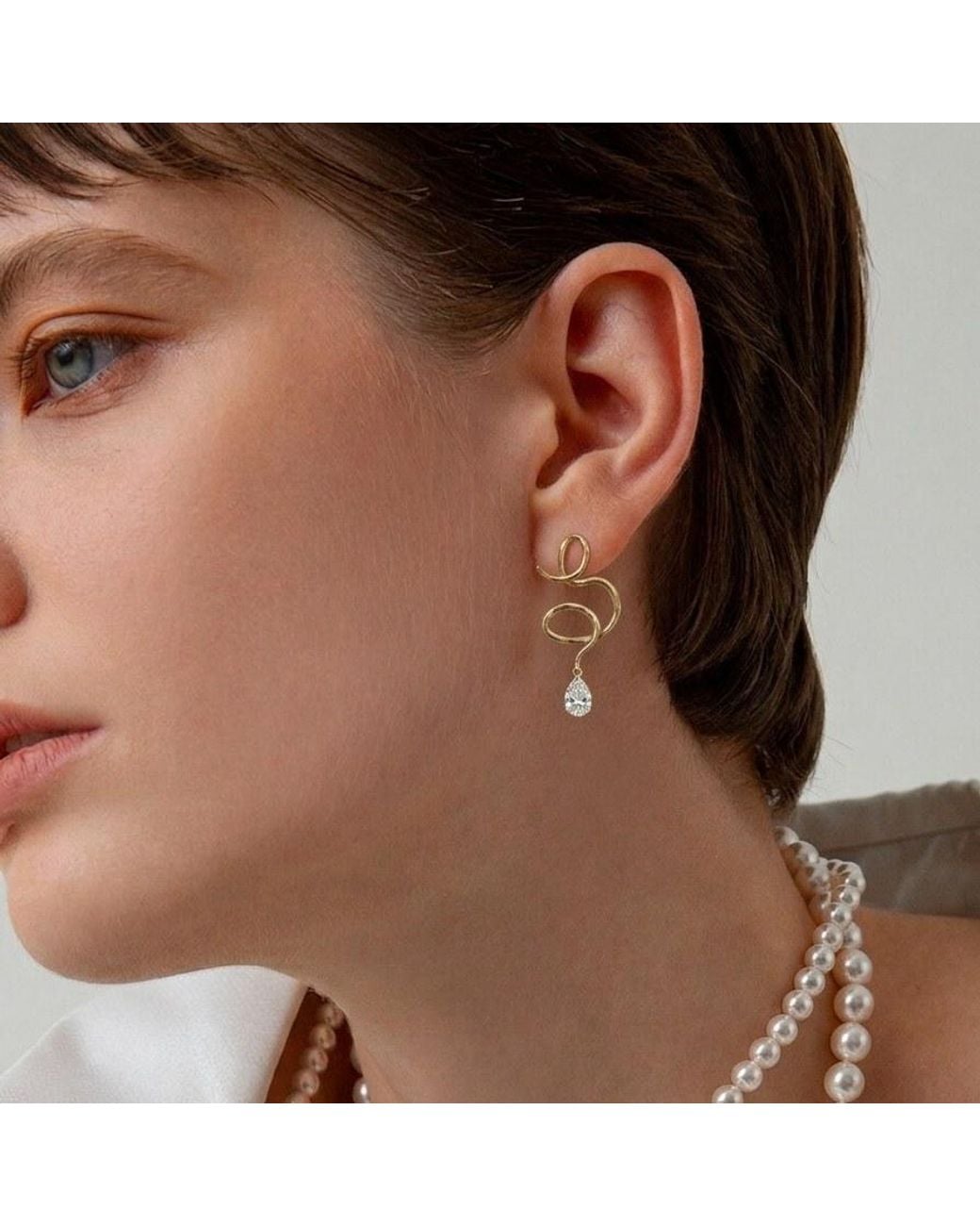 With Love Darling Metallic Medusa Waterdrop Earring