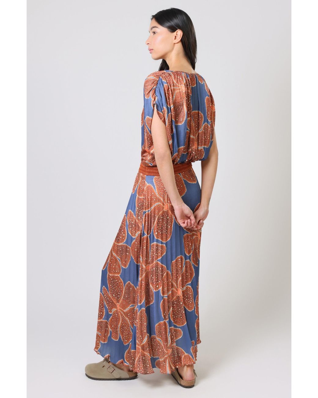 Traffic People Red Full Bloom And Floral Print Hera Dress