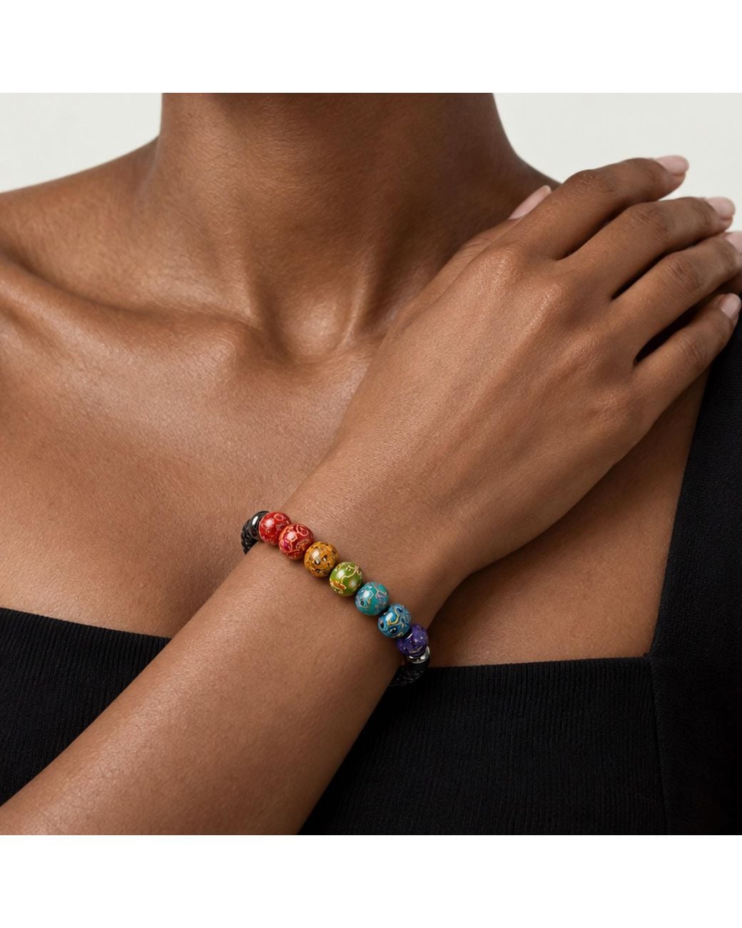 Yieon Black Lacquered Sandalwood Bead & Leather Bracelet