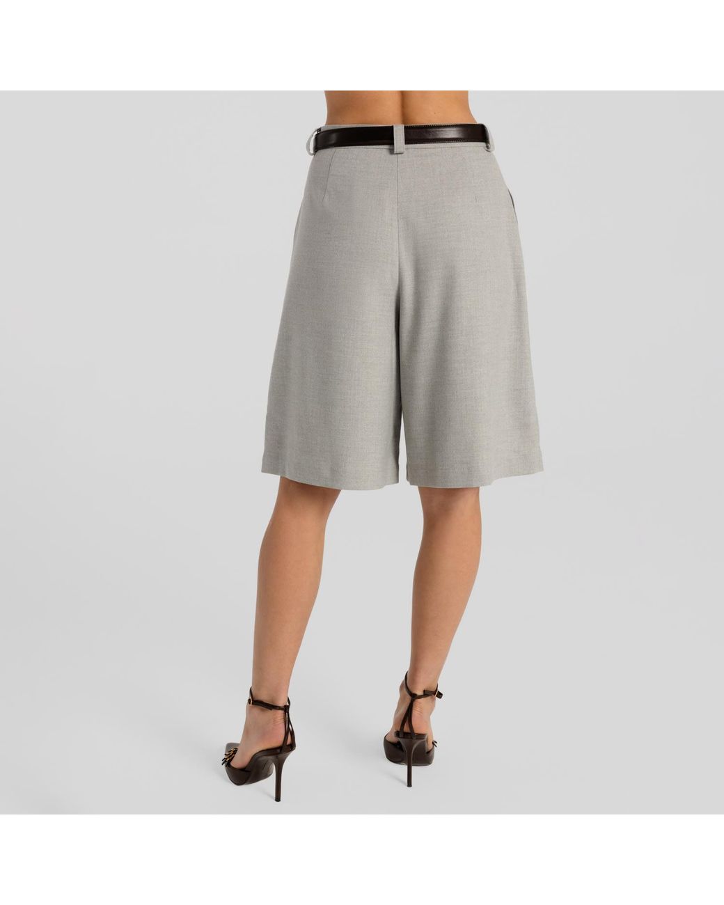 Mandragora Gray Loose Bermuda Shorts Omaro
