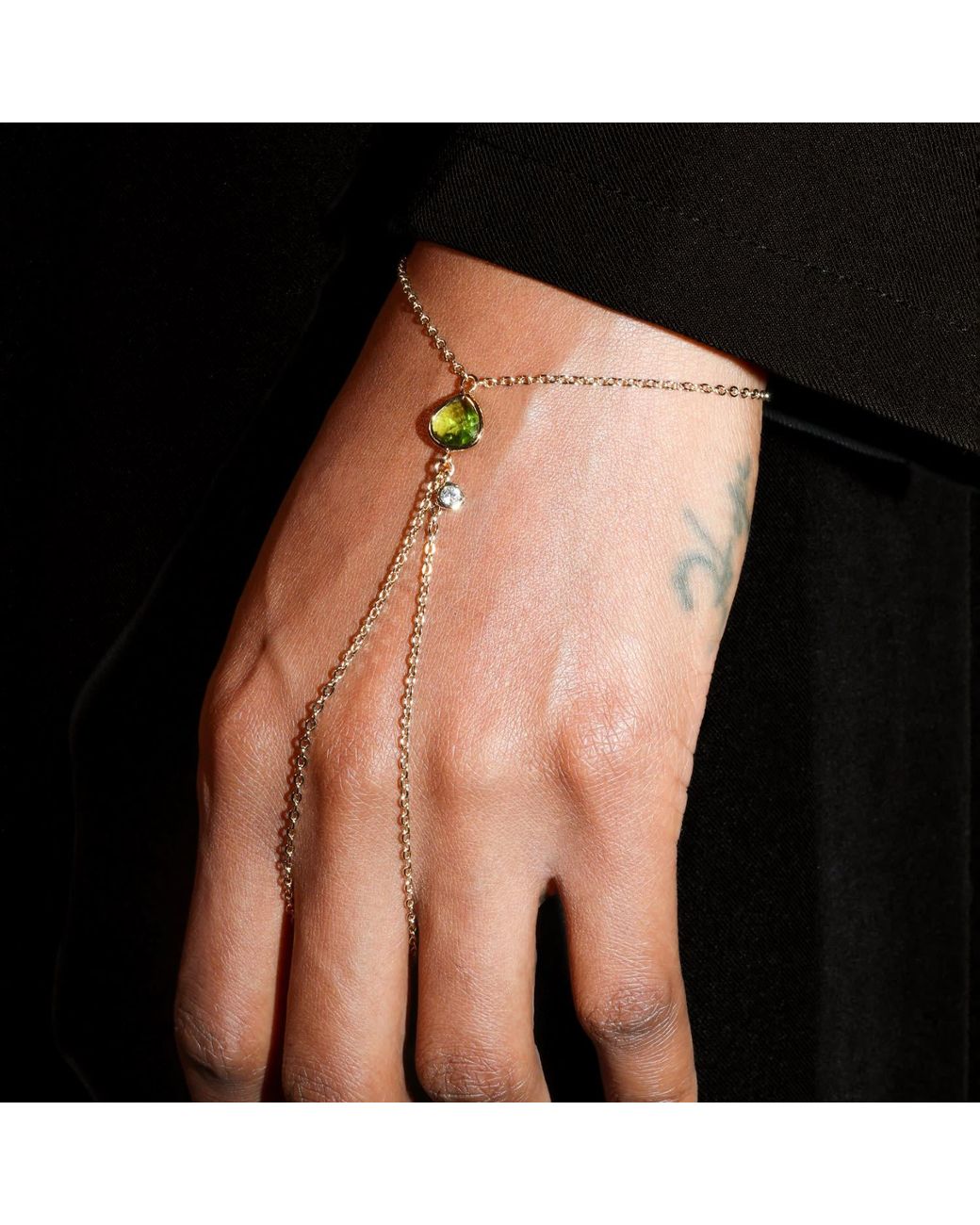 Studio Baloge Metallic Point Hand Chain