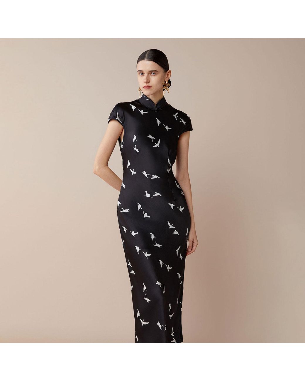 Silkinc Black Swan Goose Backless Cheongsam