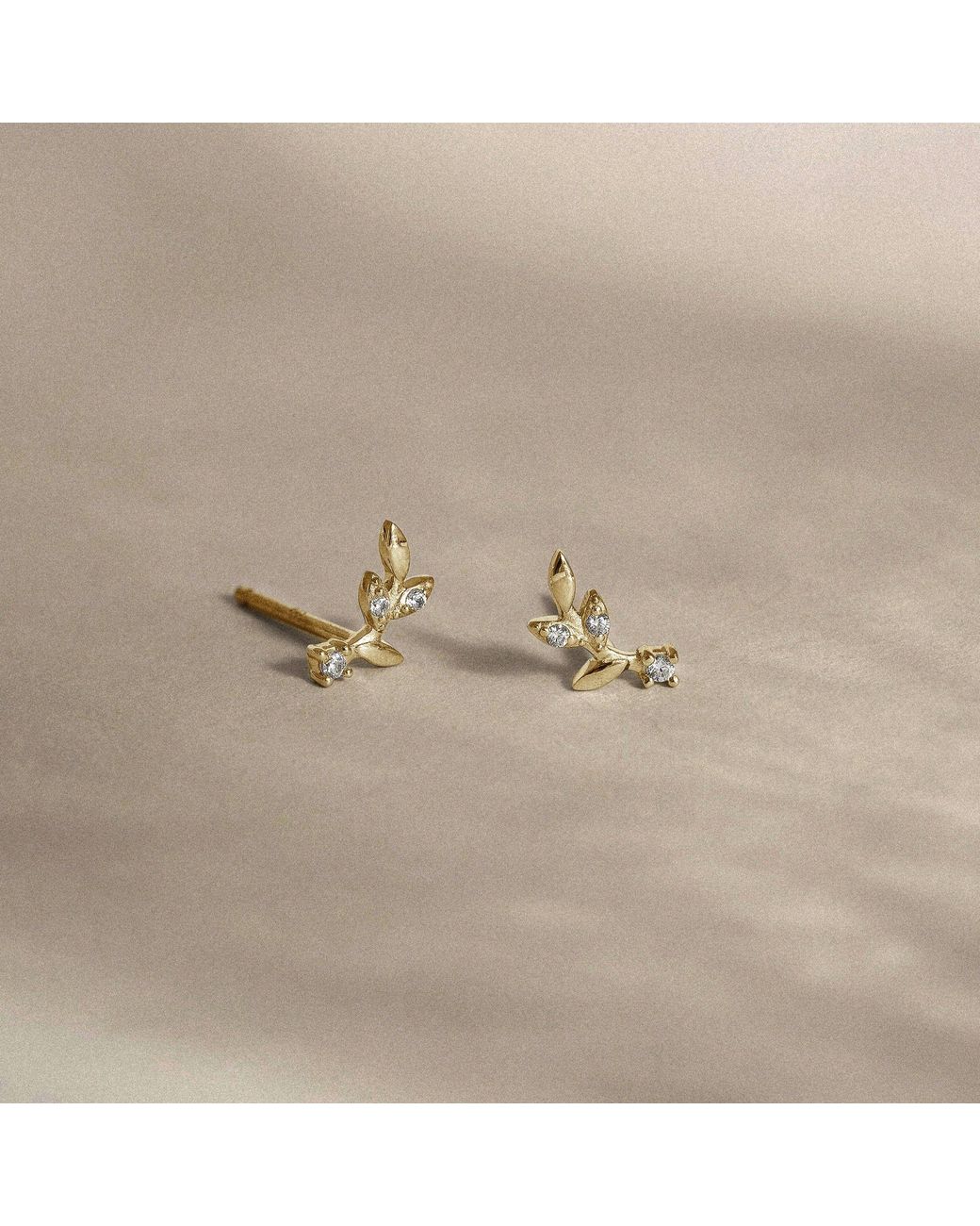 Diamonbliss Metallic Marilyn Monroe Mini Leaf Earrings