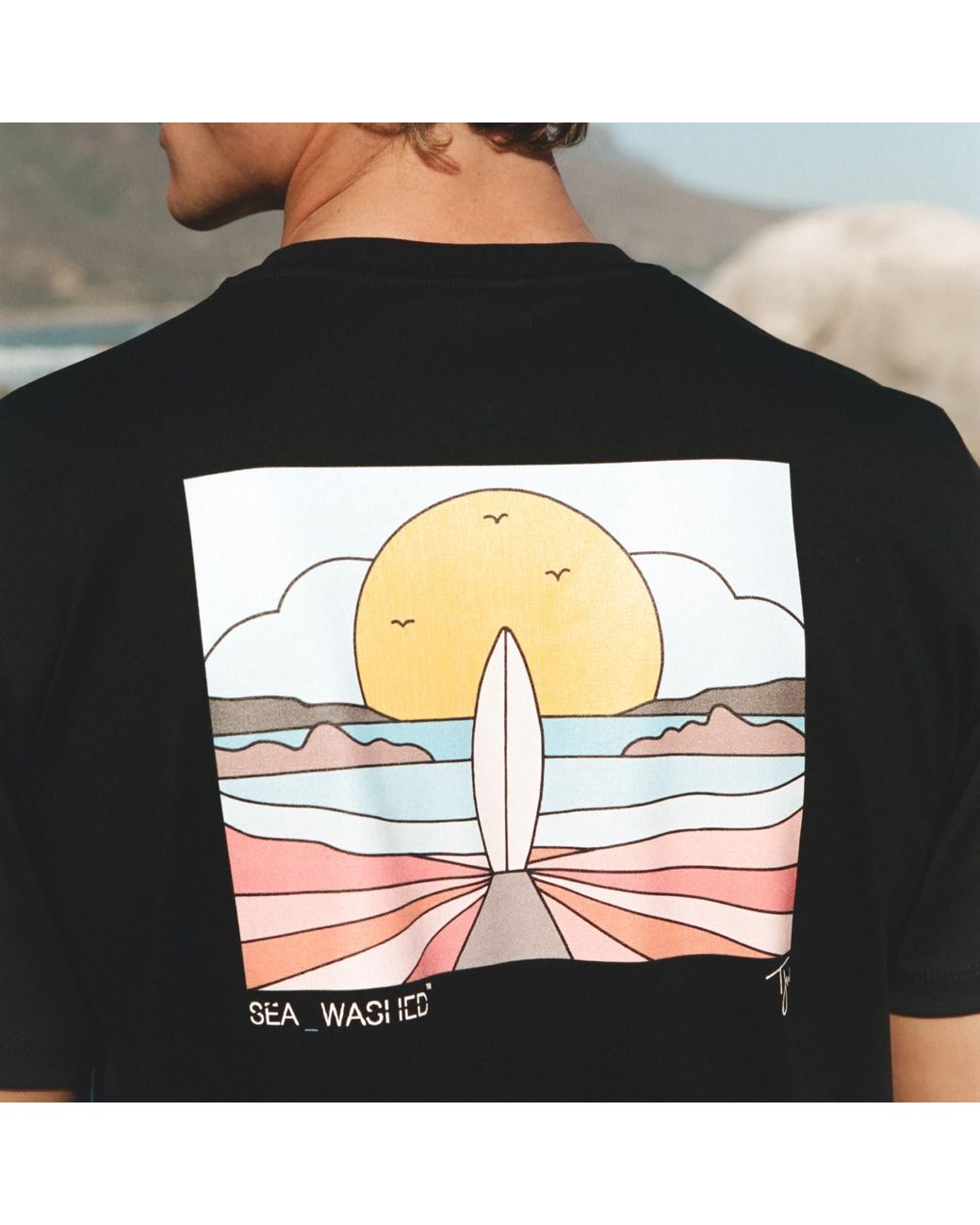 Sea_Washed Black Sundown Tee for men