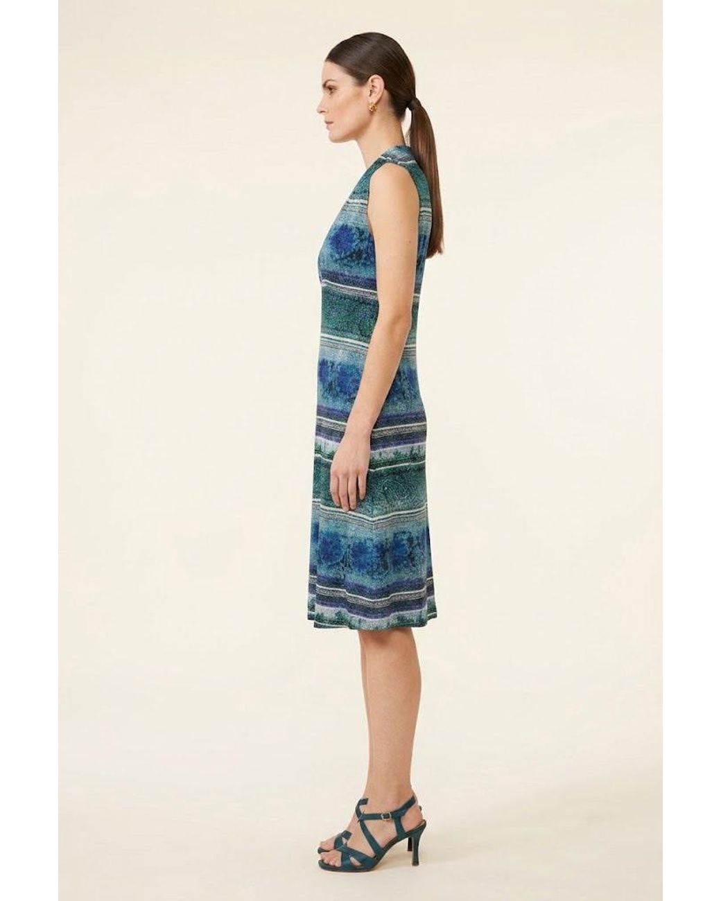 Conquista Blue Border Print Sleeveless V-Neck Dress