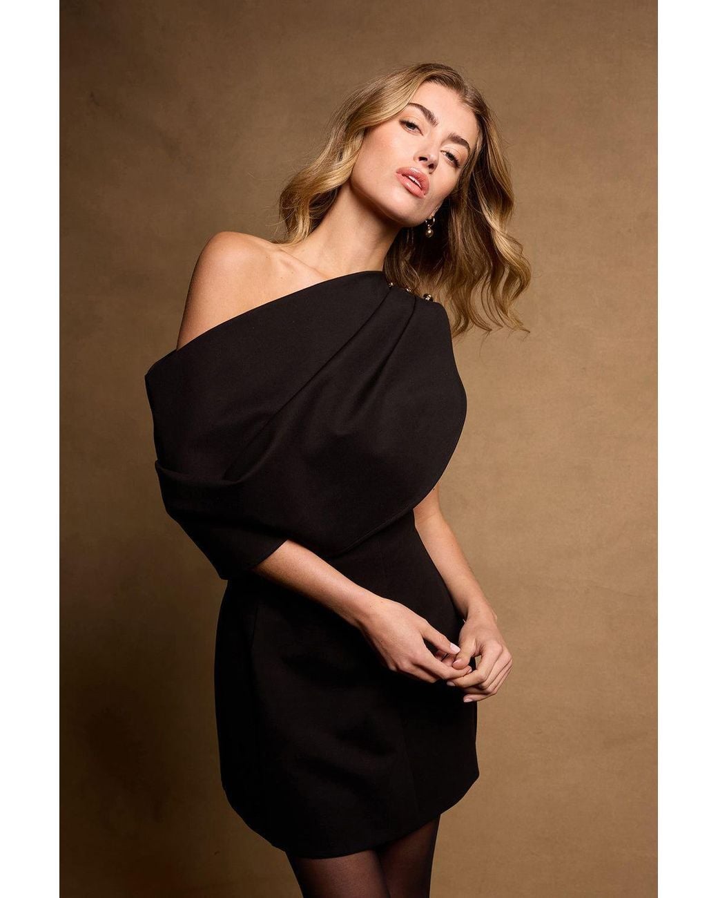Zetaye Black Cassidy Cape