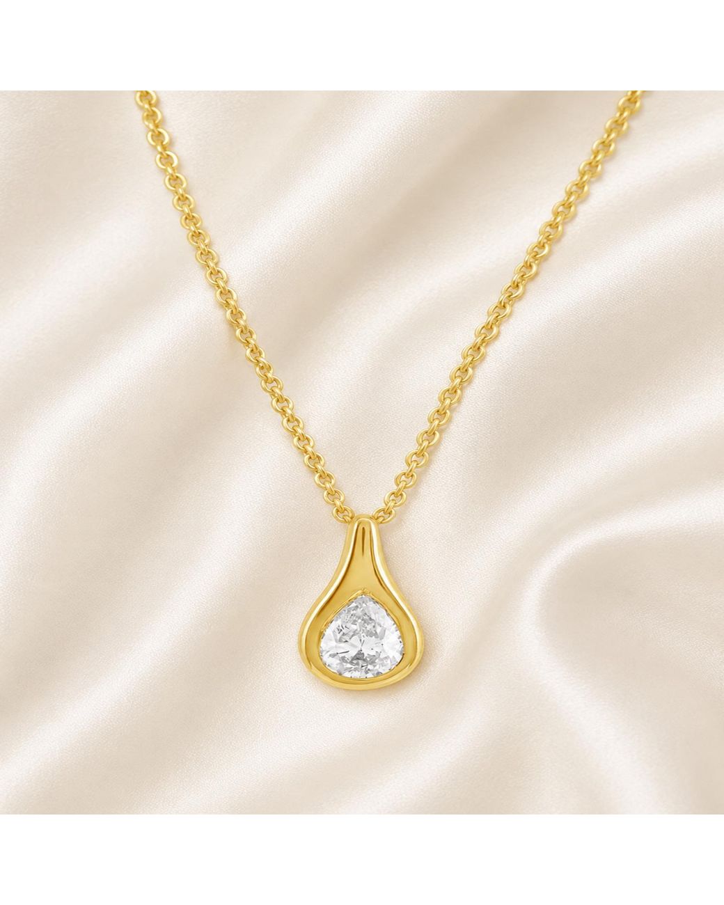 Artisan Metallic 14K Pear Diamond Teardrop Pendant Necklace