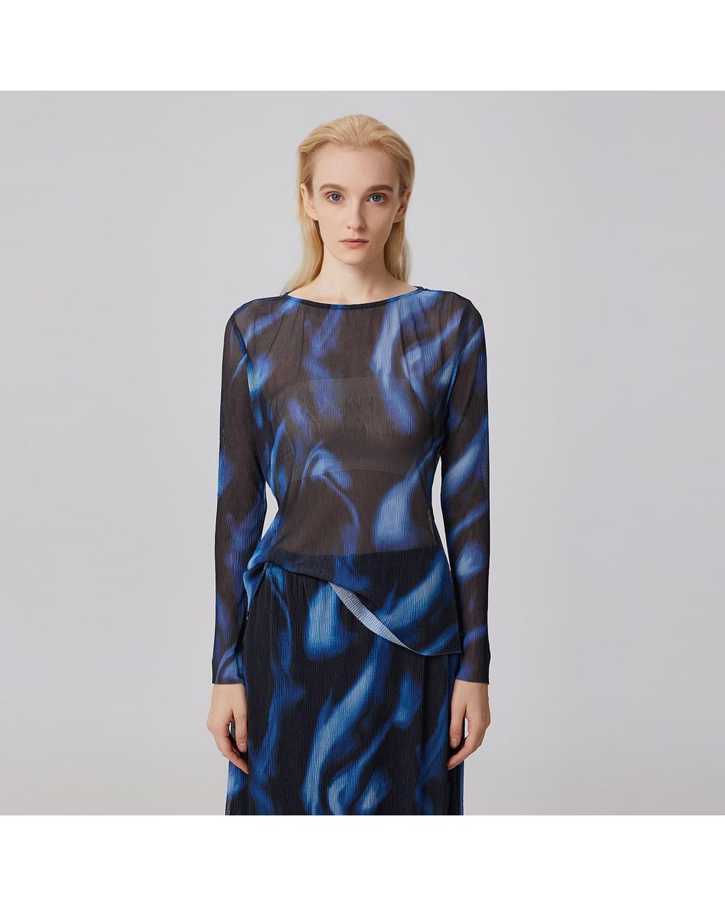 Smart and Joy Blue Abstract Print Mesh Long Sleeves Top