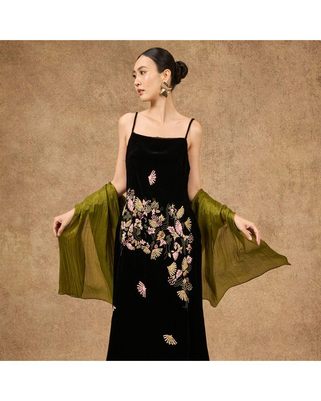 Silk and Bears Green Mulberry Silk Scarf – Everyday & Autumn Wrap