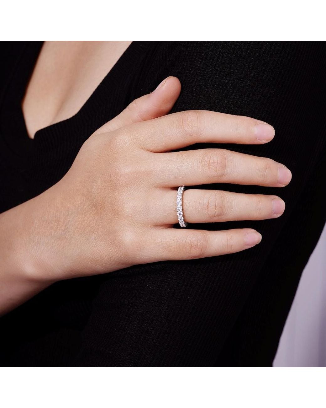 Diamonbliss Metallic 2.5Mm Round Cut Eternity Ring