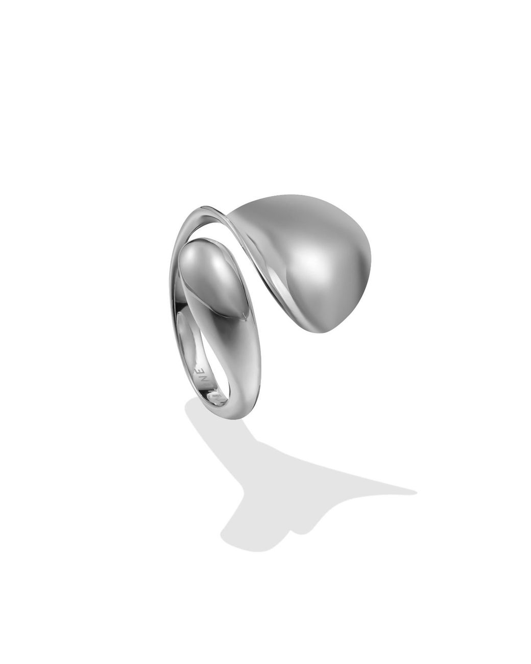 Lait & Lune White Hyrax Ring