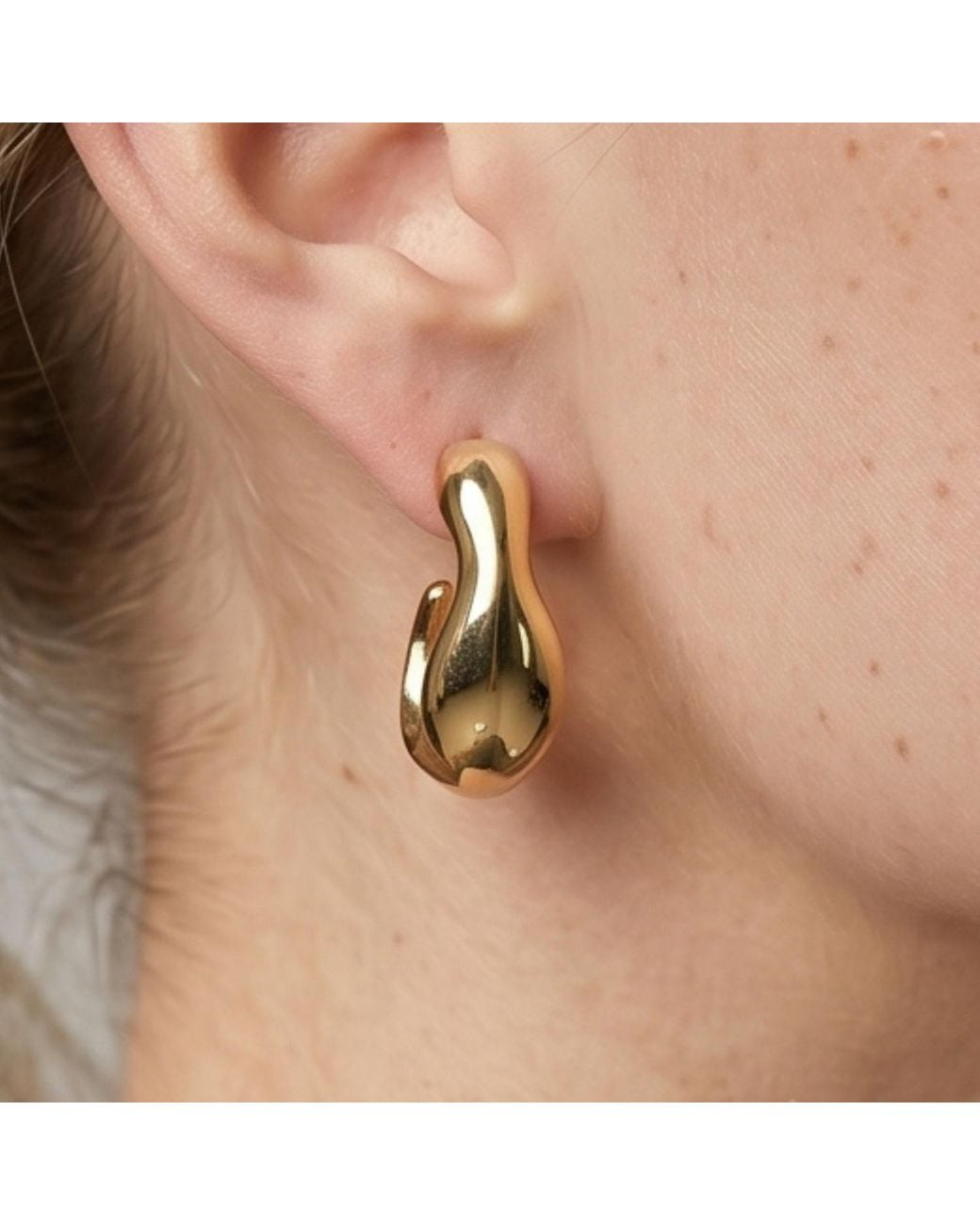 Uchi and Soto Metallic Nami Wave Hoops