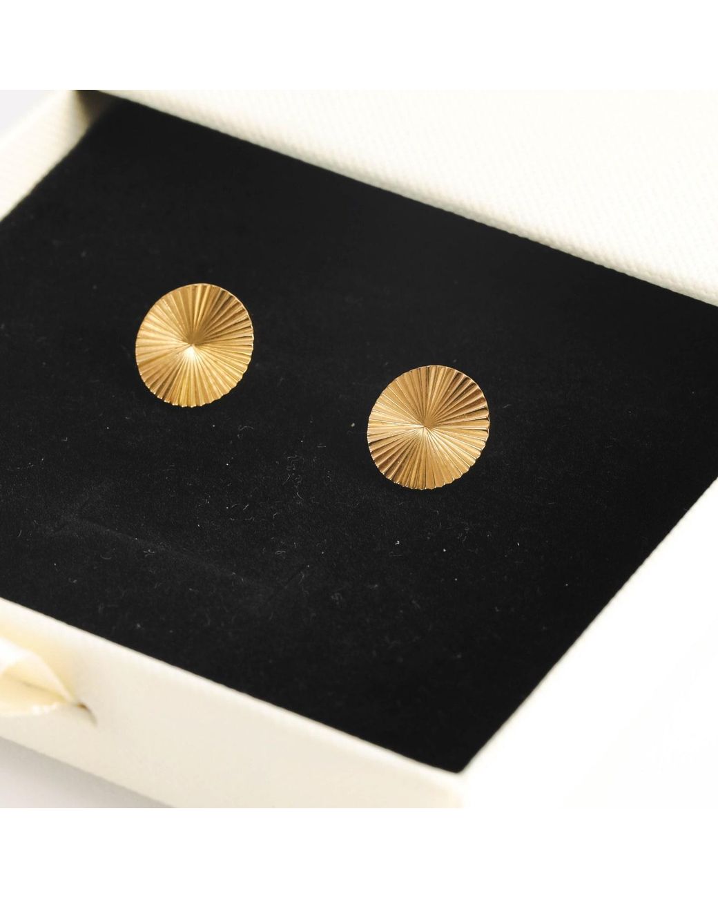 Lei & Mar Co. Metallic The Sunburst Studs