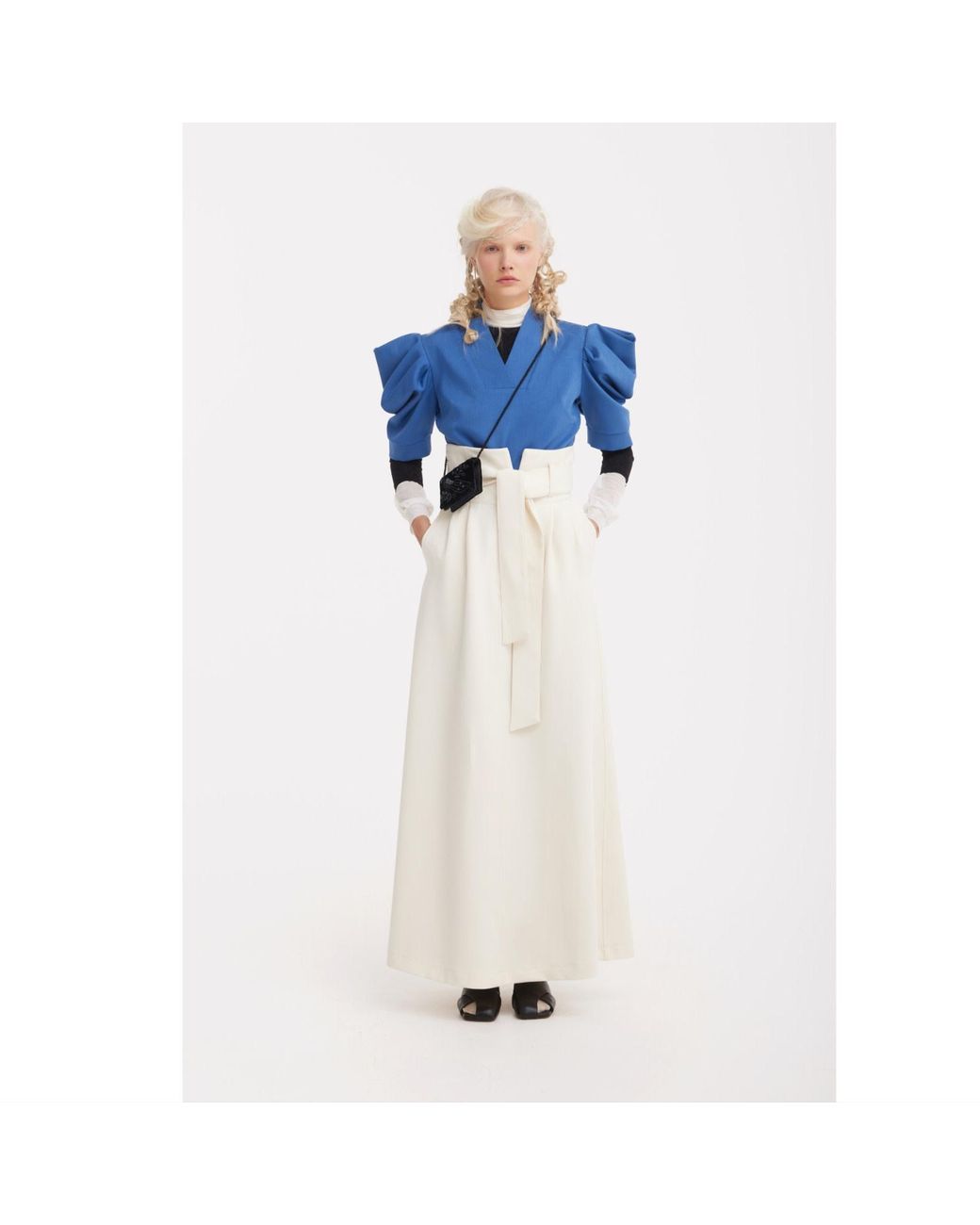 Julia Allert Blue V-Neck Puff Sleeve Top